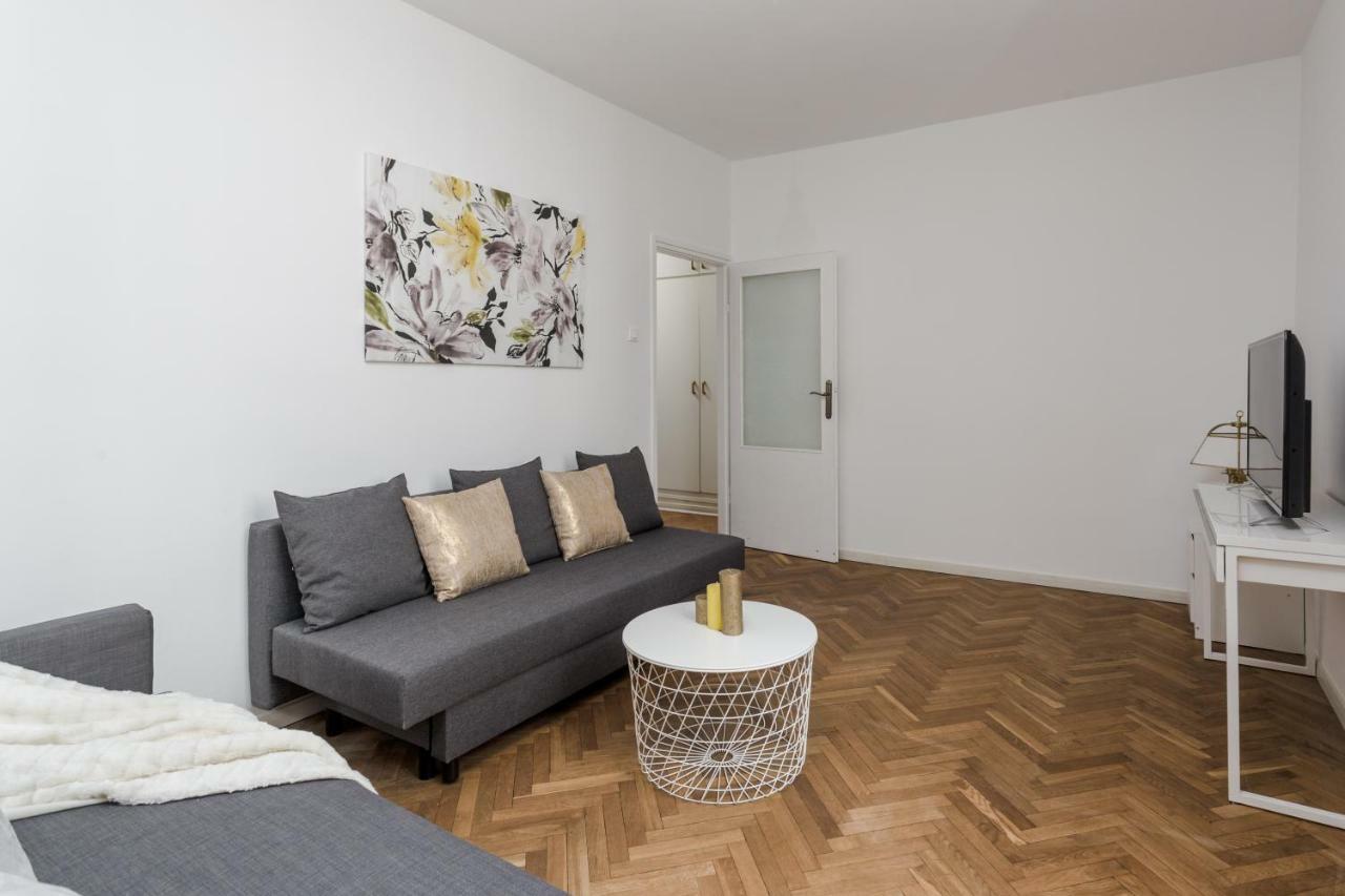 Chill Apartments Brzozowa Old Town Varsovia Exterior foto